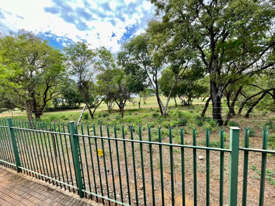 4 Bedroom Property for Sale in Buffelsfontein A H North West